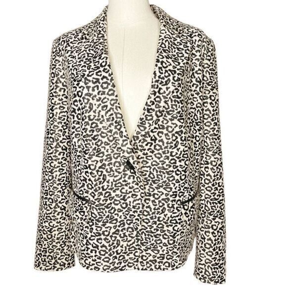 CHICO'S Faux Suede Animal Print‎ Blazer Jacket One Button Closure Size Medium - Picture 2 of 12